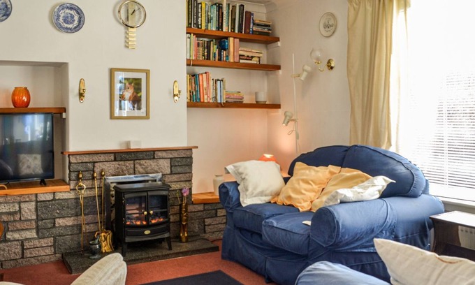 Saint John's Town of Dalry Cottage | 3 bedroom accommodation in Castle Douglas