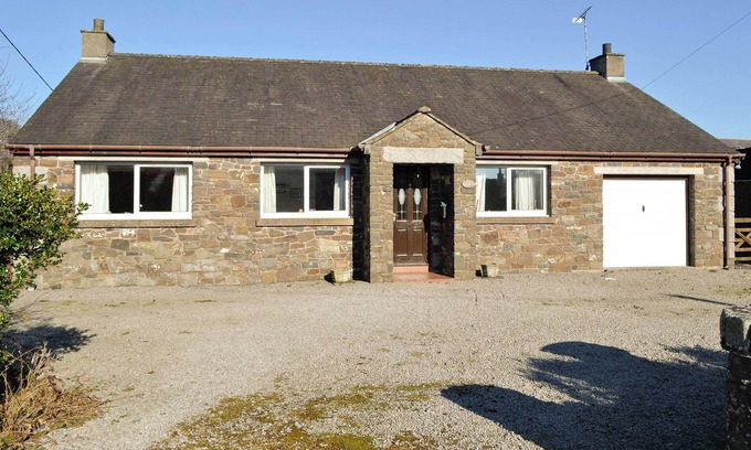 Crossmichael Cottage | 3 bedroom accommodation in Crossmichael, near Castle Douglas