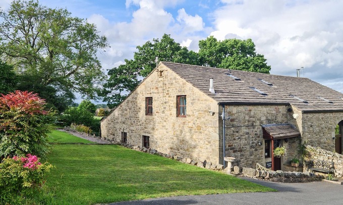 Barnoldswick Cottage | 3 bedroom accommodation in Salterforth, near Barnoldswick