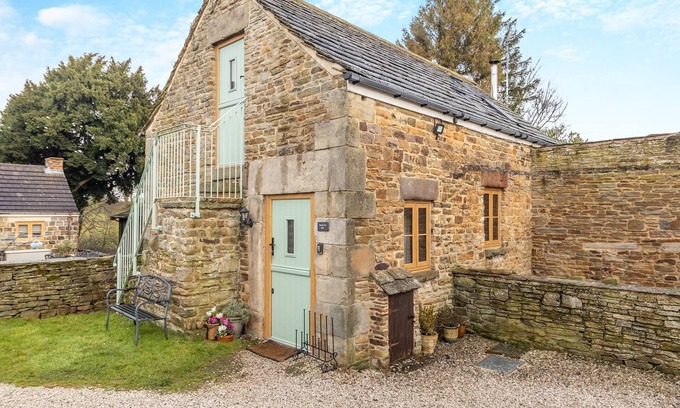 Cutthorpe Cottage | 3 bedroom accommodation in Cutthorpe, near Chesterfield