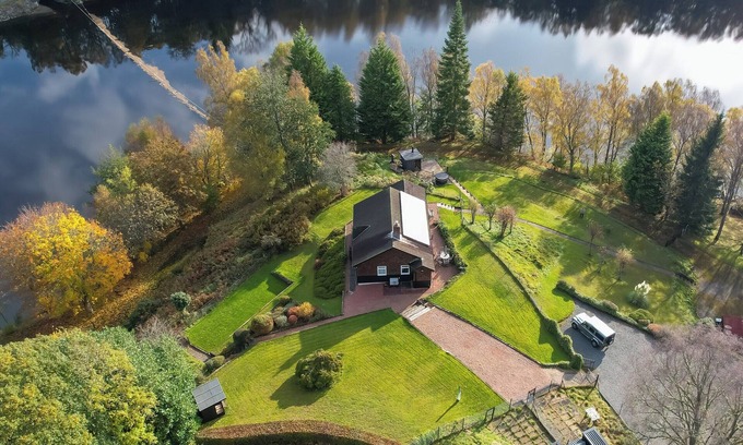 Pitlochry Cottage | 3 bedroom accommodation in Loch Tummel