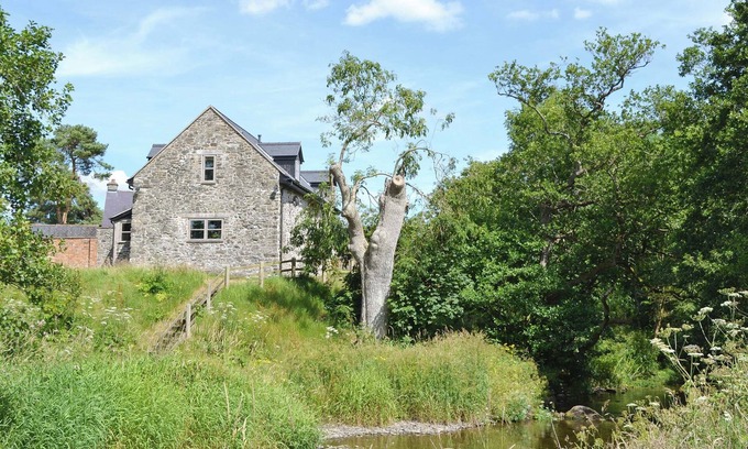 Oswestry Cottage | 3 bedroom accommodation in Pedairffordd
