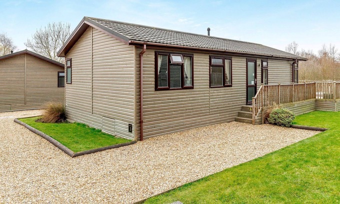 Ashby Woulds Cabin | 3 bedroom accommodation in Overseal, Nr Ashby-de-la-Zouch