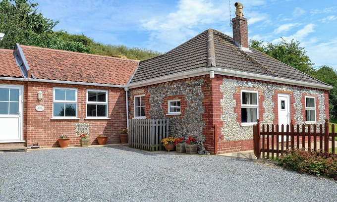 Great Yarmouth Cottage | 3 bedroom accommodation in West Caister