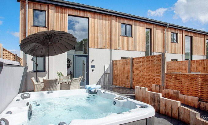 Over Stowey Cottage | 3 bedroom accommodation in Over Stowey, near Bridgwater