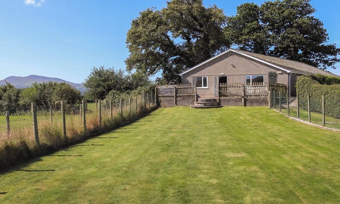 Llandwrog Cottage | 3 bedroom accommodation in Caernarfon