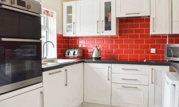 Selsey Cottage | 3 bedroom accommodation in Selsey, near Chichester