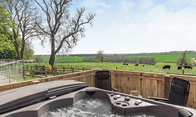 Alford Cottage | 3 bedroom accommodation in Fordington