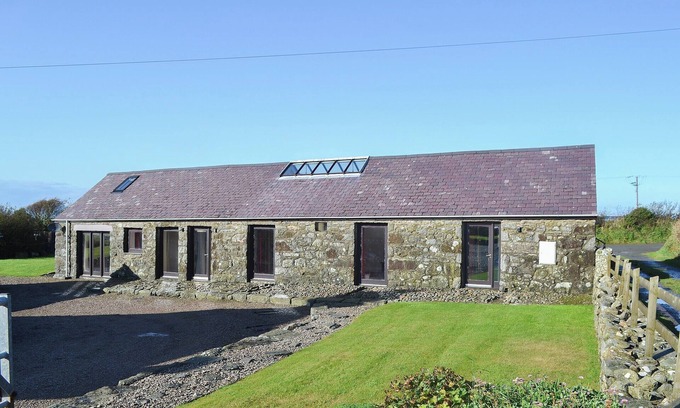 Garn Fadryn Cottage | 3 bedroom accommodation in Aberdaron, Pwllheli
