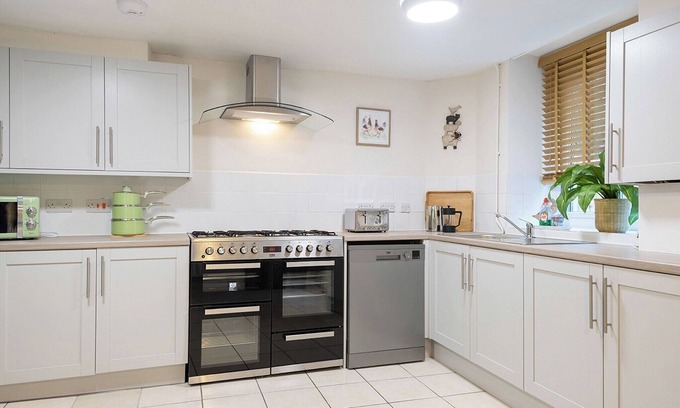 Saddleworth Cottage | 3 bedroom accommodation in Greenfield