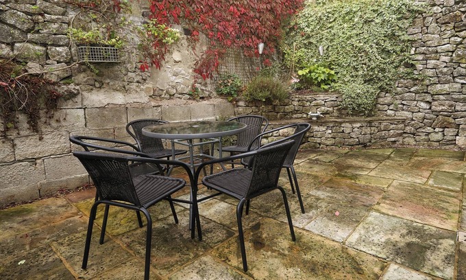 Alstonfield Cottage | 3 bedroom accommodation in Cold Eaton, Alsop-en-le-Dale