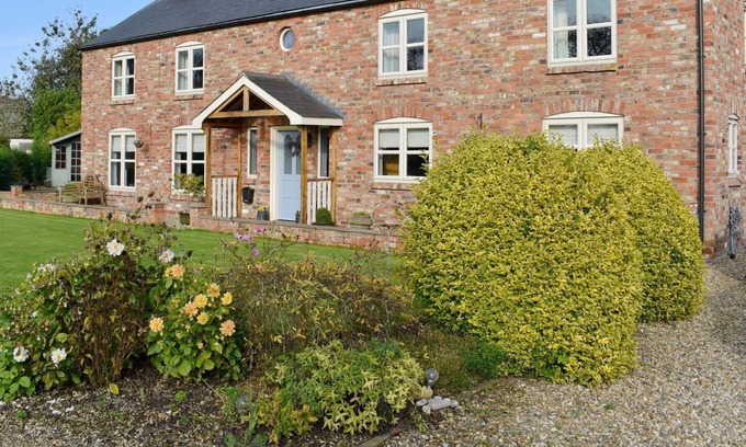 Driffield Cottage | 3 bedroom accommodation in Skerne, near Driffield