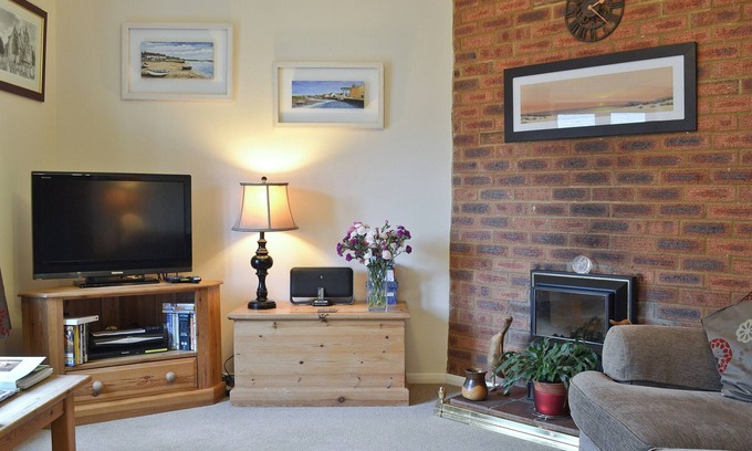 Hunstanton Cottage | 3 bedroom accommodation in Ringstead, near Hunstanton