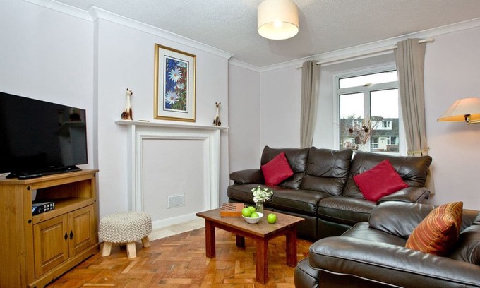 Cornwall House | 3 bedroom accommodation in Milverton