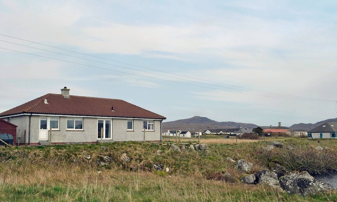 Daliburgh Cottage | 3 bedroom accommodation in Daliburgh, South Uist