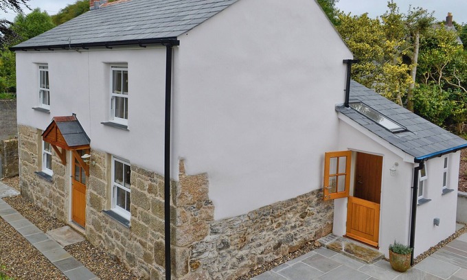 Boscundle Cottage | 3 bedroom accommodation in Biscovey, near St Austell