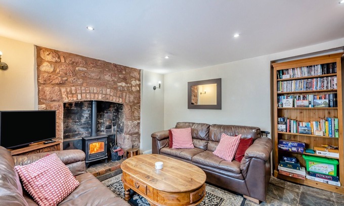 Kenn Cottage | 3 bedroom accommodation in Kennford
