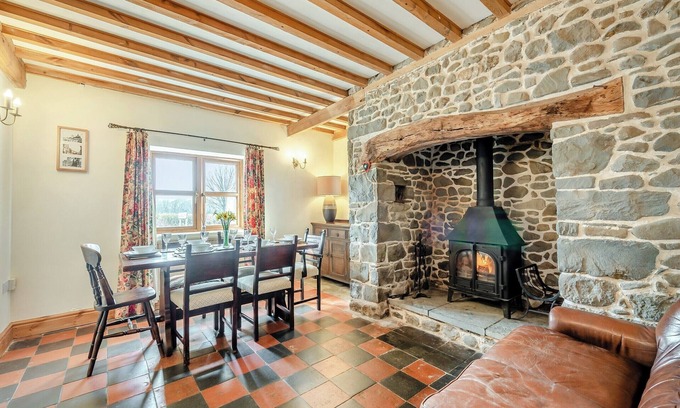 Llansadwrn Cottage | 3 bedroom accommodation in Llanwrda
