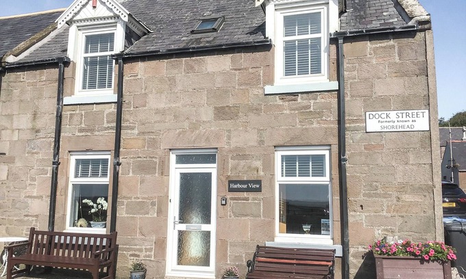 Johnshaven Cottage | 3 bedroom accommodation in Johnshaven, near Stonehaven
