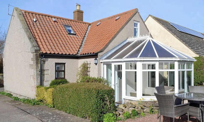 North Sunderland Cottage | 3 bedroom accommodation in Seahouses