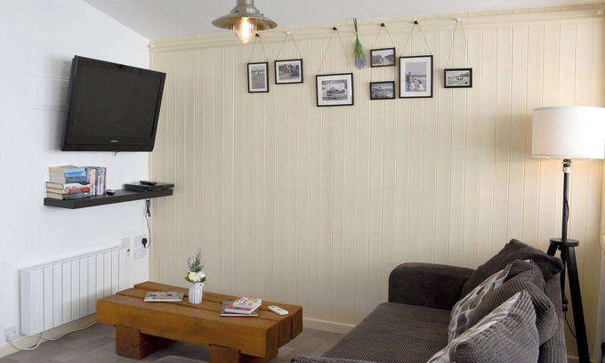 Anderby Creek Cottage | 3 bedroom accommodation in Anderby Creek, near Skegness