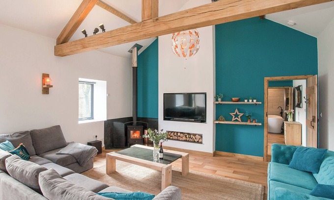 Ysbyty Ystwyth Cottage | 3 bedroom accommodation in Pont-Rhyd-y-Groes, near Ystrad Meurig