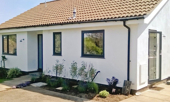 Deepdale Cottage | 3 bedroom accommodation in Brancaster Staithe, near Hunstanton