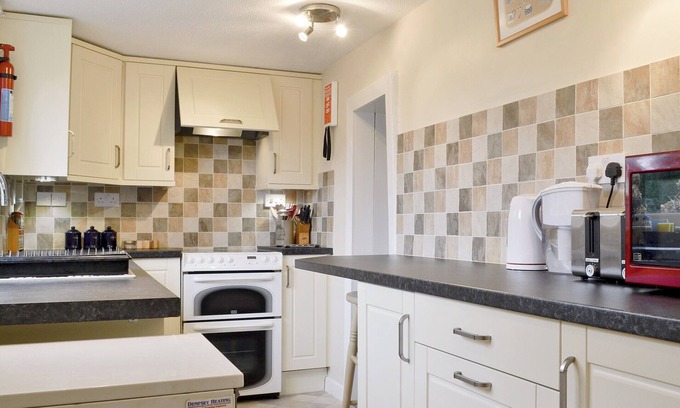 Sculthorpe Cottage | 3 bedroom accommodation in Sculthorpe, near Fakenham