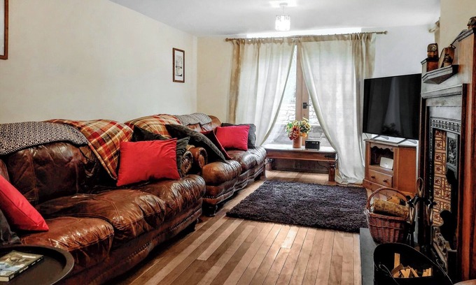 Penrith Cottage | 3 bedroom accommodation in Cliburn, near Penrith