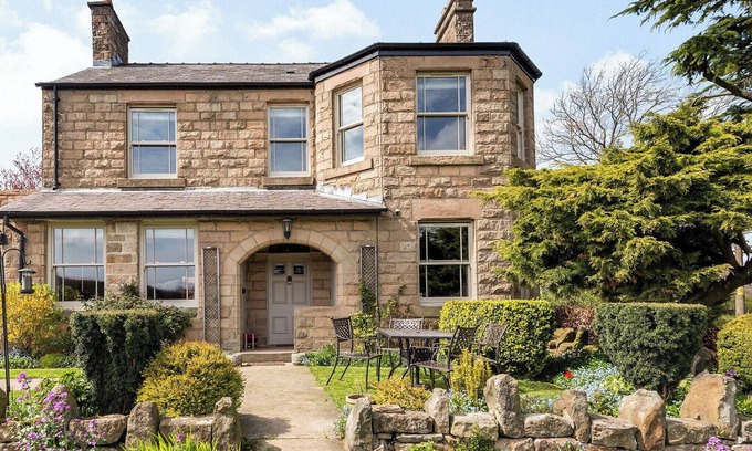 Tansley Cottage | 3 bedroom accommodation in Tansley