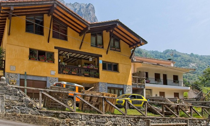 Tielve House | 3 bedroom accommodation in Tielve