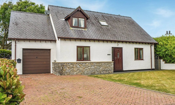 Bodorgan Cottage | 3 bedroom accommodation in Bethel