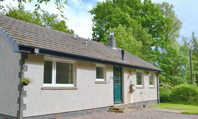 Minto Cottage | 3 bedroom accommodation in Minto, near Hawick