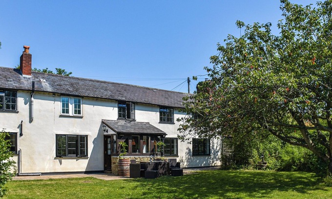 Brimfield Cottage | 3 bedroom accommodation in Wyson, near Ludlow