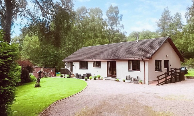 Nairn Cottage | 3 bedroom accommodation in Ardclach, near Nairn