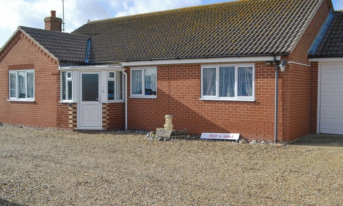 Walcott Cottage | 3 bedroom accommodation in Walcott, near North Walsham