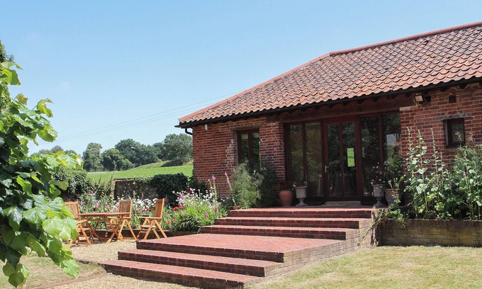 Skeyton Cottage | 3 bedroom accommodation in Skeyton, near North Walsham