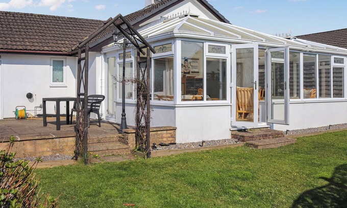 Carmarthen Cottage | 3 bedroom accommodation in Peniel