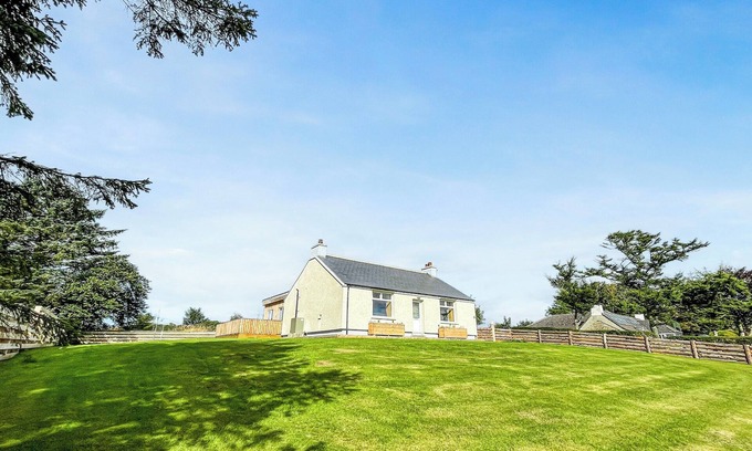 Thurso Cottage | 3 bedroom accommodation in Westfield, near Thurso