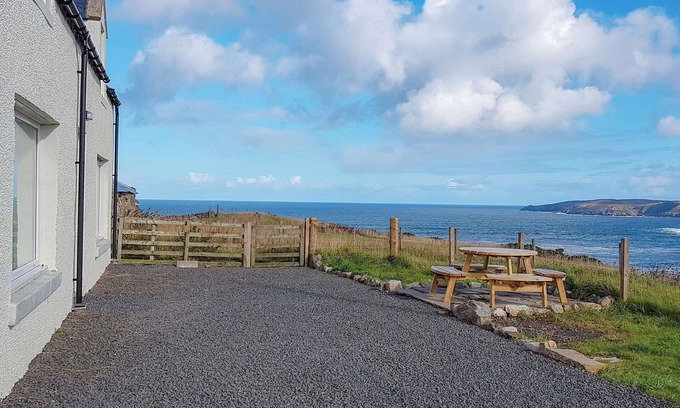 Thurso Cottage | 3 bedroom accommodation in Armadale, near Bettyhill