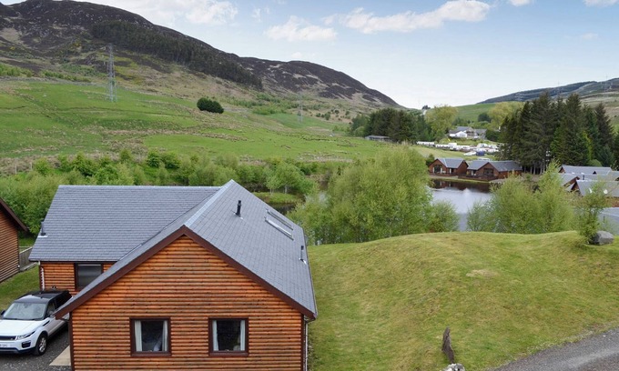 Foss Cottage | 3 bedroom accommodation in Glengoulandie, near Aberfeldy