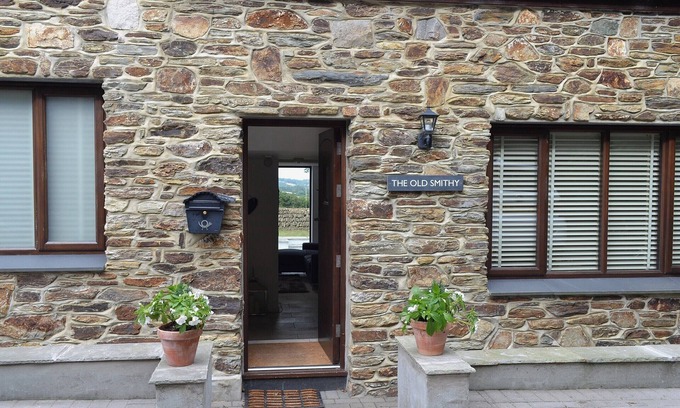 Truro Cottage | 3 bedroom accommodation in Penelewey, near Truro
