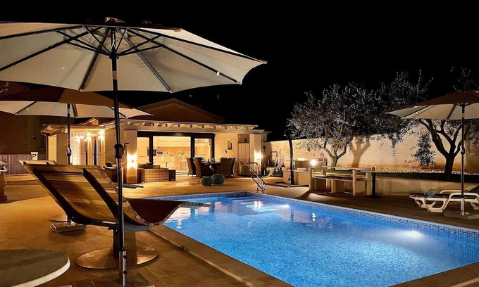 Kastelir House | 3 bedroom accommodation in Porec