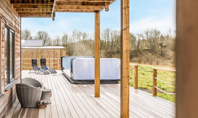 North Sea Cottage | 3 bedroom accommodation in Turton, Bolton