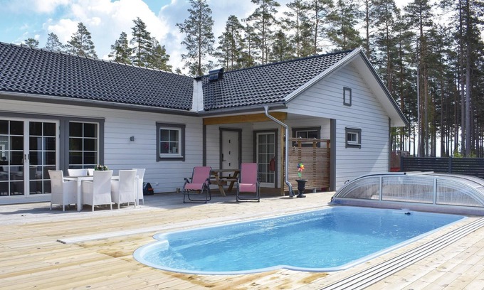 Tranas House | 3 bedroom accommodation in Tranås