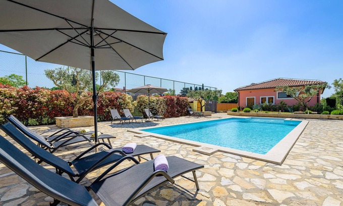 Smoljanci House | 3 bedroom amazing home in Smoljanci