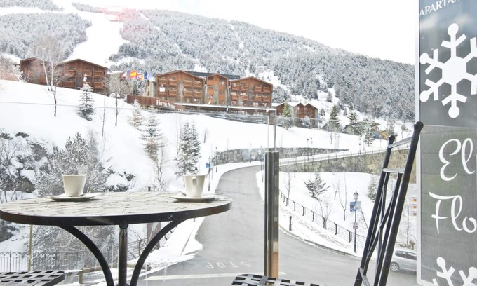 El Tarter Apartment | 3 Bedroom Apartment next to ski slopes. 7 pax. FLOC 42