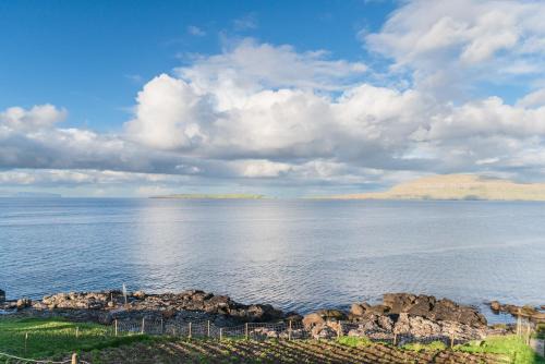 Streymoy Apartment | 3 Bedroom Apartment/Great Sea View/Quiet