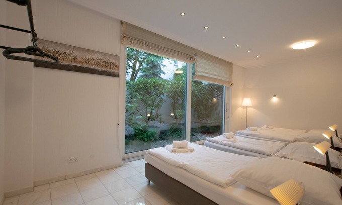 Innenstadt Apartment | 3 Bedroom Apartment in Neuss