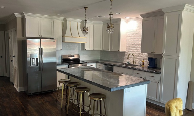 Crowley Apartment | 3-bedroom apartment in welcoming Crowley with AC, WiFi